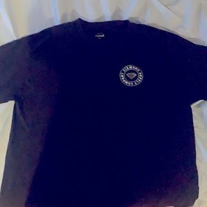 I’m selling a black,white and blue diamond supply co. Shirt
